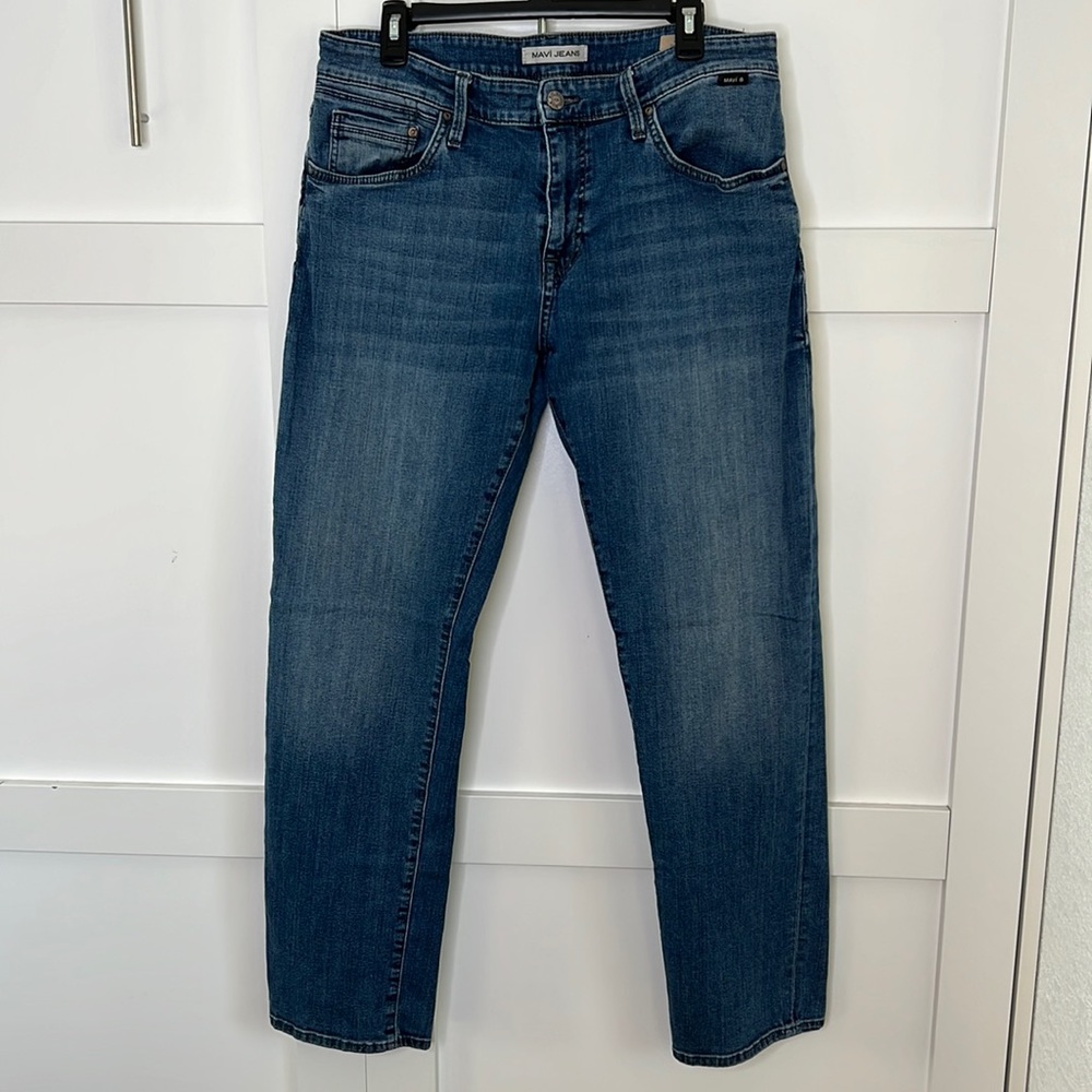 Mavi jeans. ZACH straight leg.